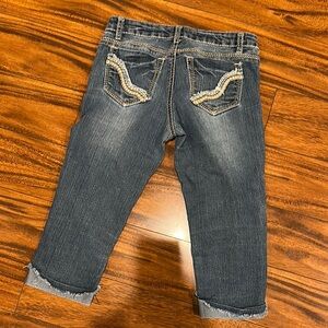 Stylish Blue Capri Denim Jeans